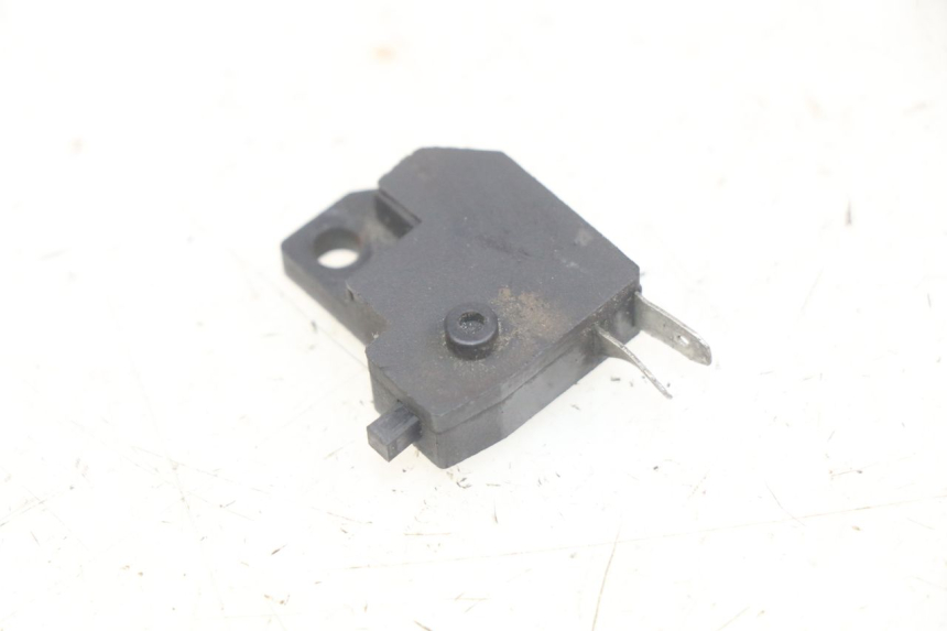 photo de CONTACTOR DE LUZ DE FRENO DERECHO DAELIM VL DAYSTAR 125 (2000 - 2011)
