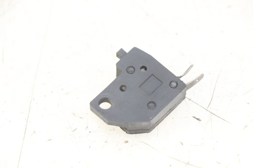 photo de CONTACTOR DE LUZ DE FRENO DERECHO DAELIM VL DAYSTAR 125 (2000 - 2011)