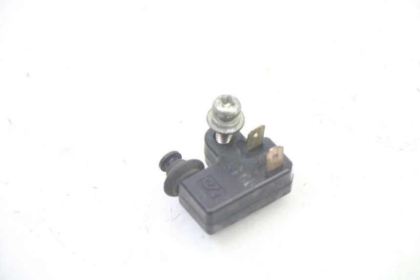 photo de LUZ FRENO INTERRUPTOR DERECHA YAMAHA X-MAX XMAX 125 (2010 - 2014)