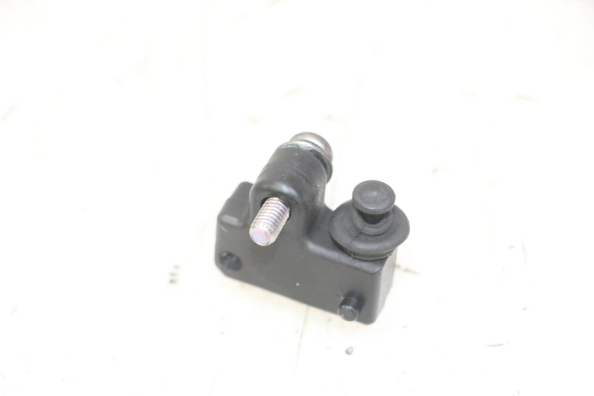 photo de LUZ FRENO INTERRUPTOR DERECHA YAMAHA X-MAX XMAX 125 (2010 - 2014)