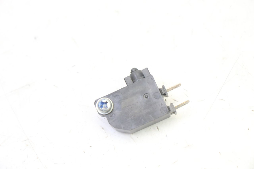 photo de LUZ FRENO INTERRUPTOR DERECHA YAMAHA XMAX X-MAX 125 (2021 - 2025)