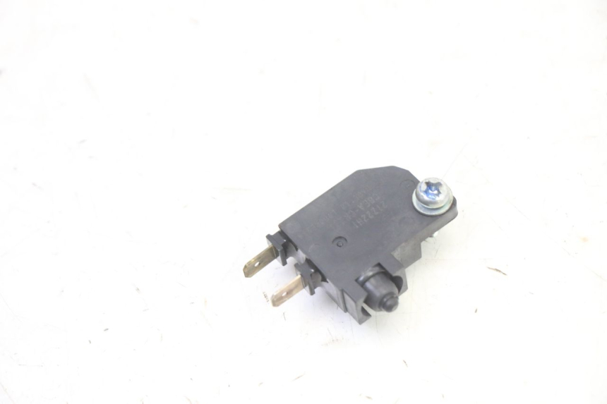 photo de LUZ FRENO INTERRUPTOR DERECHA YAMAHA XMAX X-MAX 125 (2021 - 2025)