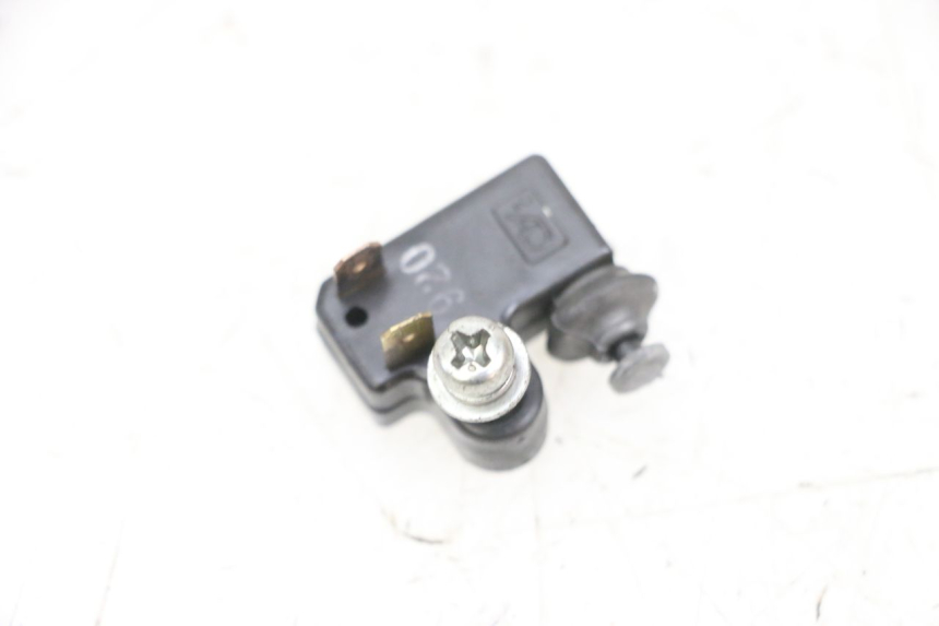 photo de CONTACTOR DE LUZ DE FRENO DERECHO YAMAHA XMAX X-MAX 125 (2006 - 2009) - Vista principal