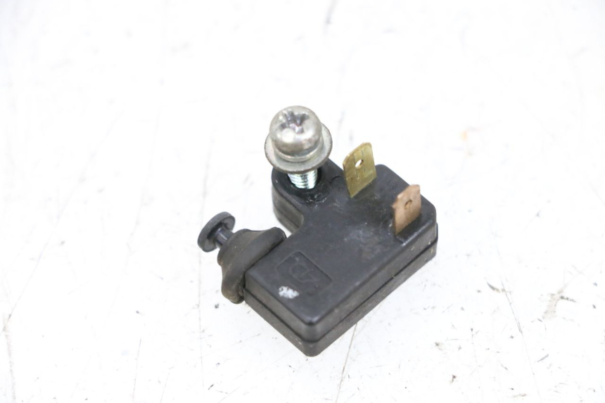 photo de LUZ FRENO INTERRUPTOR DERECHA YAMAHA X-MAX XMAX 125 (2010 - 2013) - Vista principal