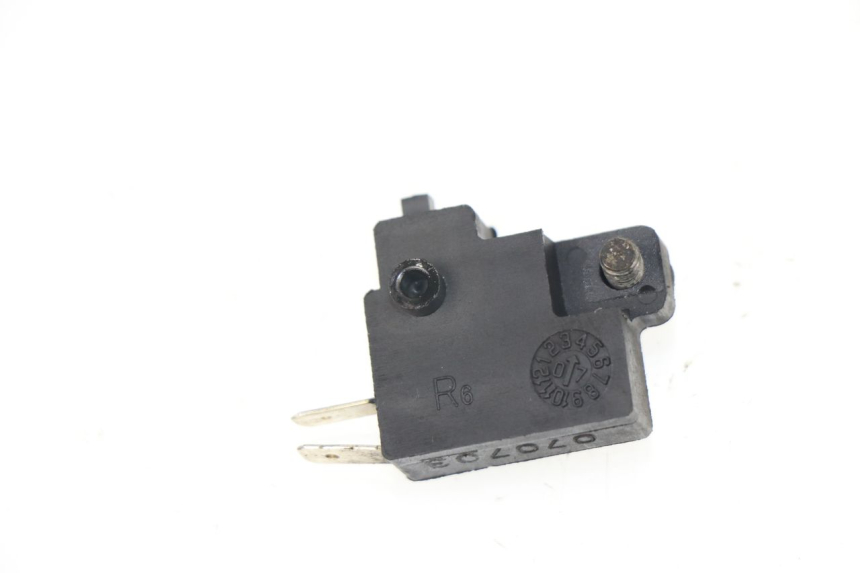photo de LUZ FRENO INTERRUPTOR DERECHA KYMCO XCITING 500 (2007 - 2010)