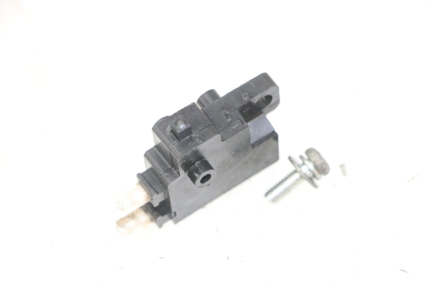photo de LUZ FRENO INTERRUPTOR DERECHA YAMAHA XJ6 ABS 600 (2008 - 2016)
