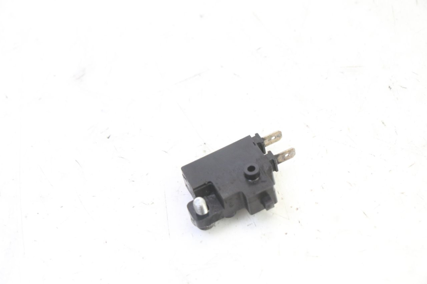photo de LUZ FRENO INTERRUPTOR DERECHA YAMAHA XJ6 ABS 600 (2008 - 2016)