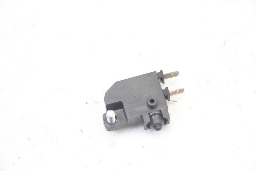 photo de LUZ FRENO INTERRUPTOR DERECHA YAMAHA XMAX X-MAX 125 (2021 - 2025)