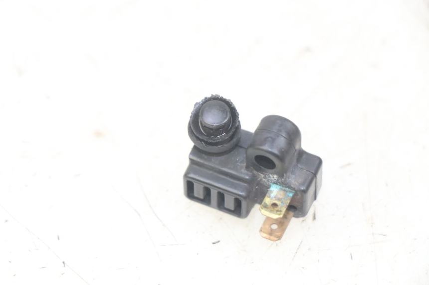 photo de CONTACTOR DE LUZ DE FRENO DERECHO YAMAHA MT ABS 125 (2014 - 2018)