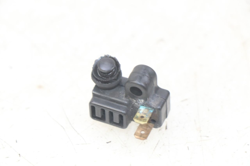 photo de CONTACTOR DE LUZ DE FRENO DERECHO YAMAHA MT ABS 125 (2014 - 2018)