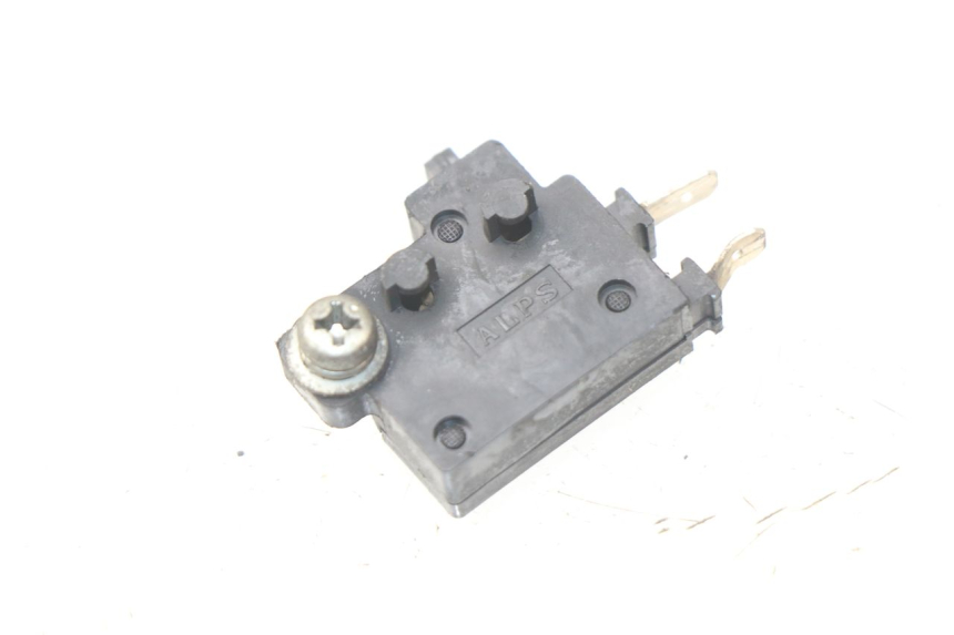 photo de CONTACTOR DE LUZ DE FRENO DERECHO YAMAHA TDM ABS 900 (2002 - 2014)