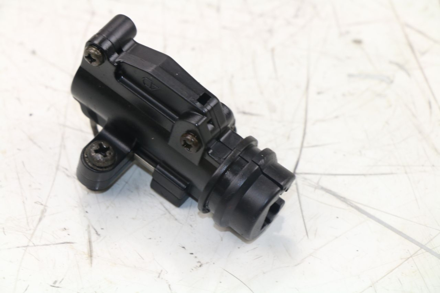 photo de LUZ FRENO INTERRUPTOR DERECHA YAMAHA XJS DIVERSION 600 (1997 - 1999)