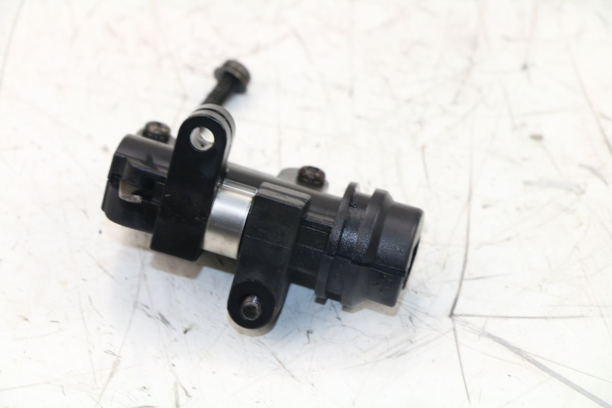 photo de LUZ FRENO INTERRUPTOR DERECHA YAMAHA XJS DIVERSION 600 (1997 - 1999)