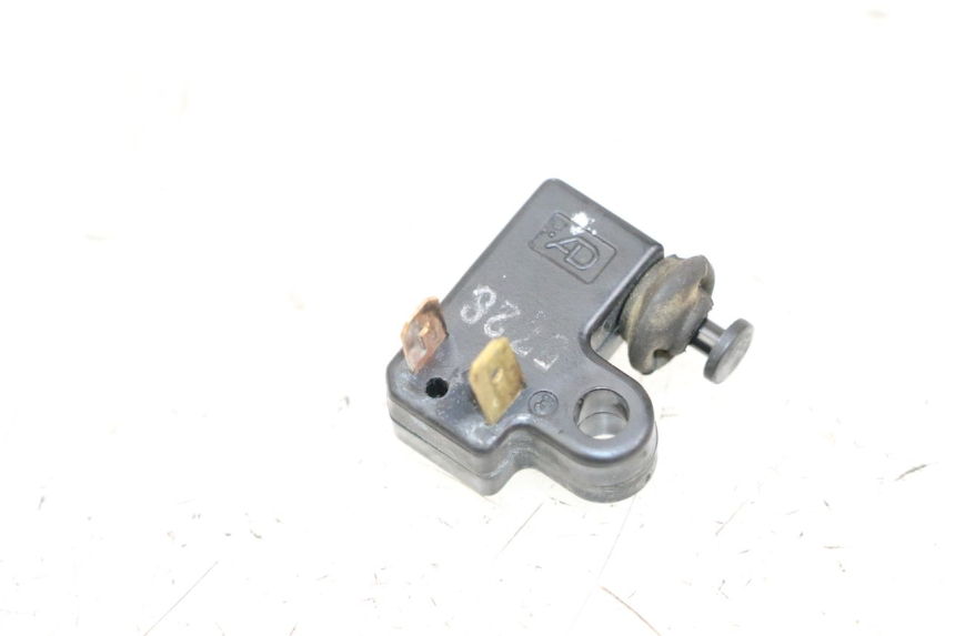 photo de CONTACTOR DE LUZ DE FRENO DERECHO YAMAHA XMAX X-MAX 125 (2006 - 2009)