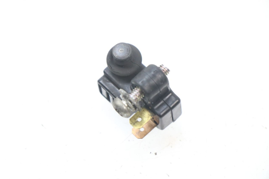 photo de LUZ FRENO INTERRUPTOR DERECHA YAMAHA XMAX X-MAX ABS 125 (2014 - 2016)