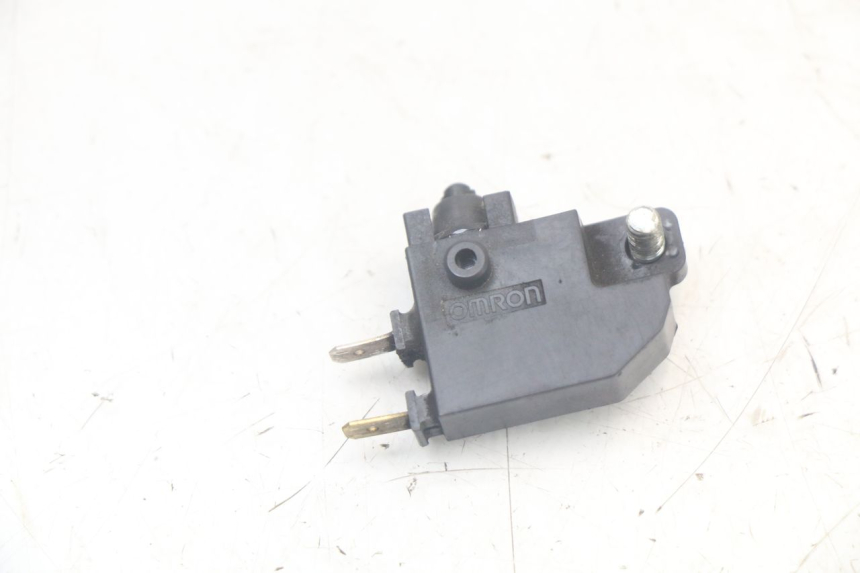 photo de CONTACTOR DE LUZ DE FRENO DERECHO YAMAHA XMAX X-MAX ABS 125 (2017 - 2020)