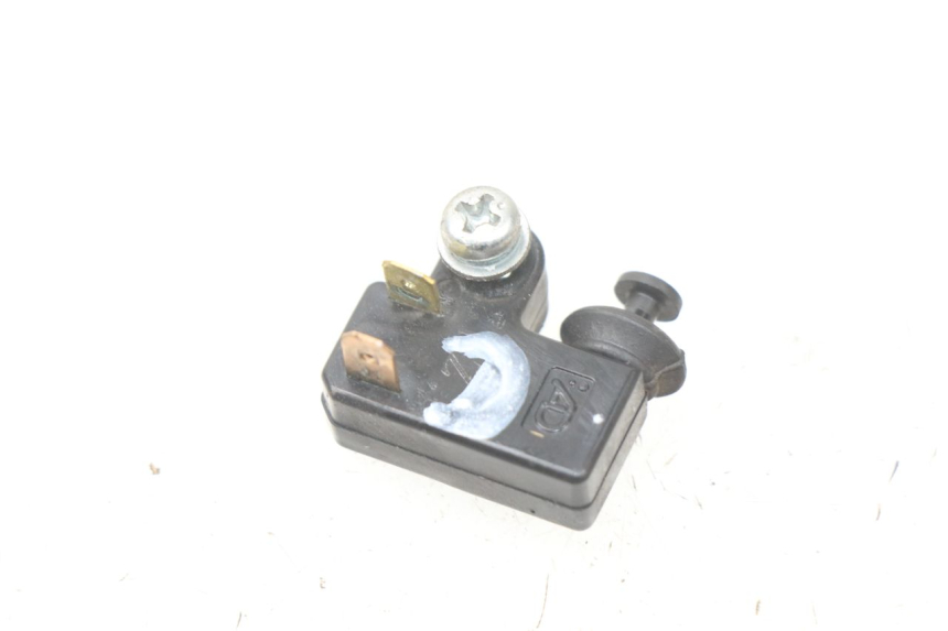 photo de LUZ FRENO INTERRUPTOR DERECHA YAMAHA XP T-MAX TMAX 500 (2008 - 2012)