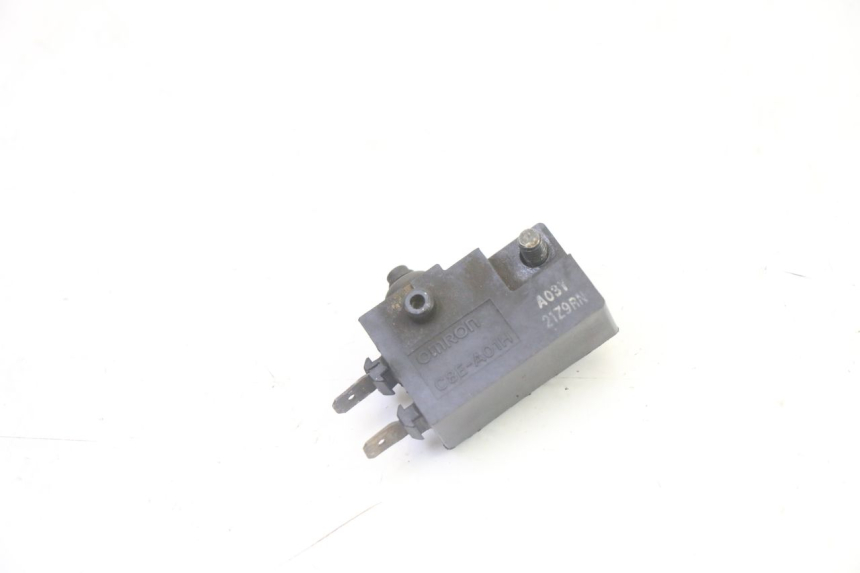 photo de LUZ FRENO INTERRUPTOR DERECHA YAMAHA YFM R RAPTOR 250 (2008 - 2014)