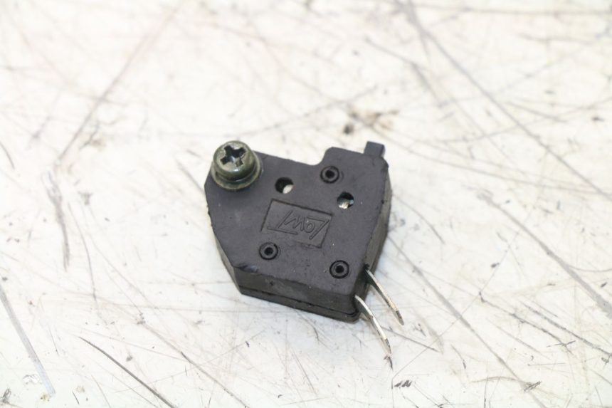 photo de LUZ FRENO INTERRUPTOR DERECHA ZNEN NEW ROLANDO 50 (2010 - 2020)