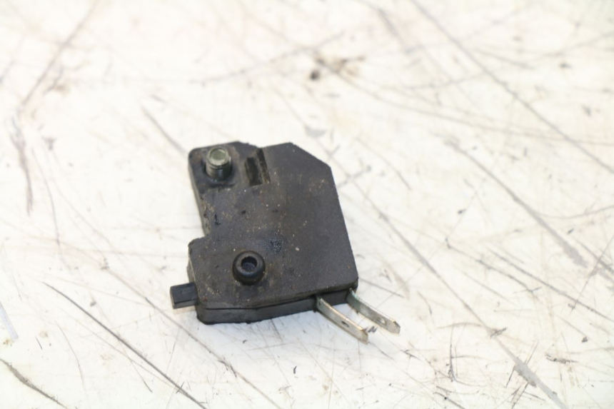 photo de LUZ FRENO INTERRUPTOR DERECHA ZNEN NEW ROLANDO 50 (2010 - 2020)