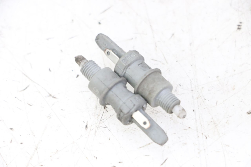 photo de LUZ FRENO INTERRUPTOR PEUGEOT ELYSTAR 125 (2002 - 2007)