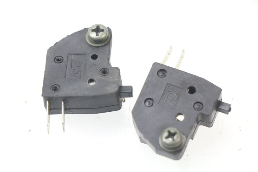photo de LUZ FRENO INTERRUPTOR EUROCKA MATADOR 4T 50 (2017 - 2021)