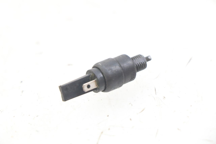 photo de CONTACTOR DE LUZ DE FRENO IZQUIERDO APRILIA ATLANTIC 500 (2002 - 2003)