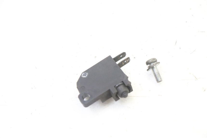 photo de CONTACTOR DE LUZ DE FRENO IZQUIERDO SUZUKI BURGMAN 125 (2007 - 2014)