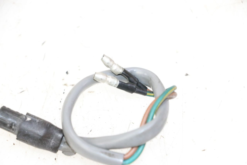 photo de LUZ FRENO INTERRUPTOR IZQUIERDA YAMAHA BW'S 100 (1999 - 2002)