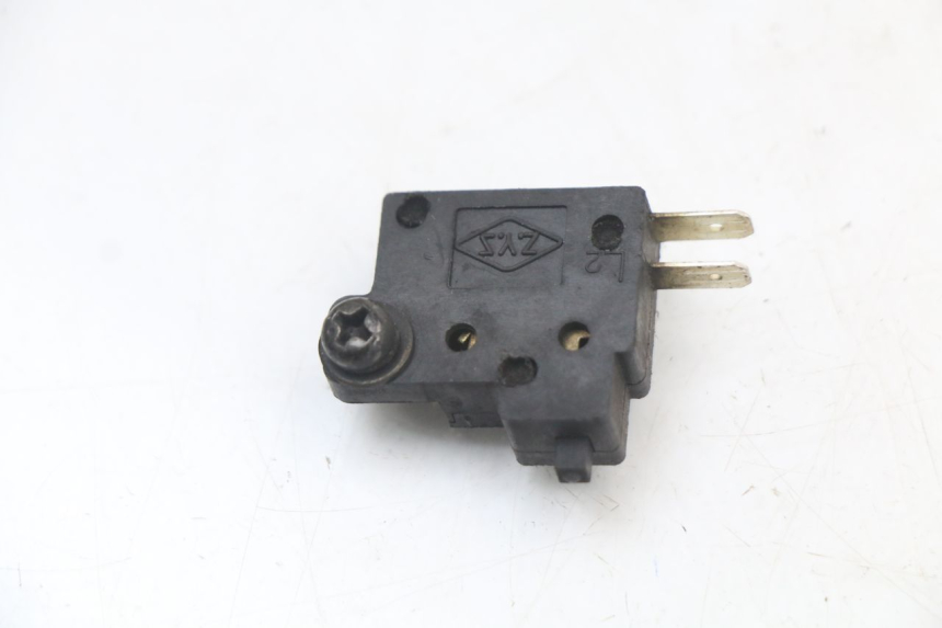 photo de CONTACTOR DE LUZ DE FRENO IZQUIERDO KYMCO DINK STREET 125 (2009 - 2014)