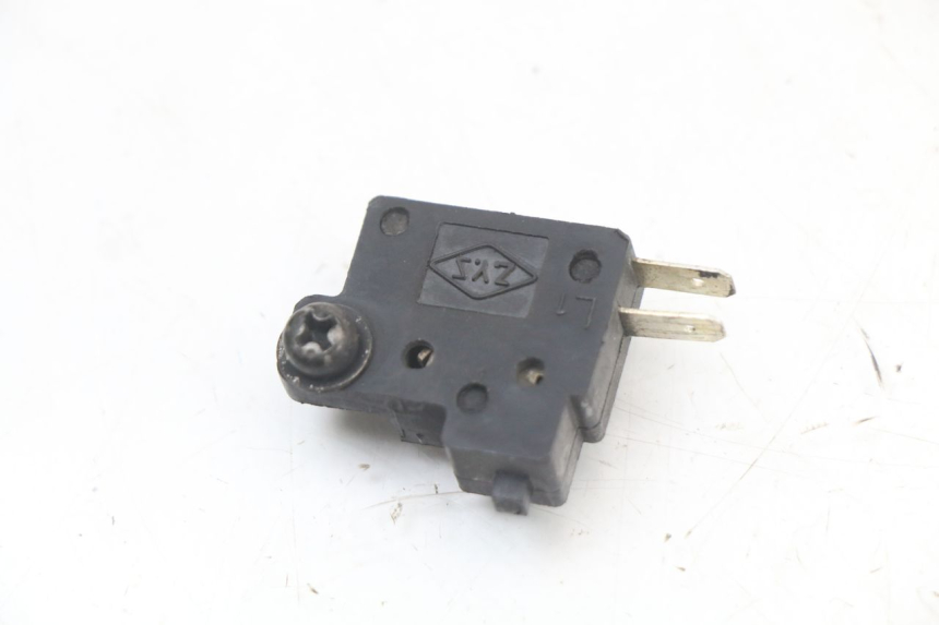 photo de Interruptor de luz de freno izquierdo KYMCO XCITING 250 (2006 - 2009)
