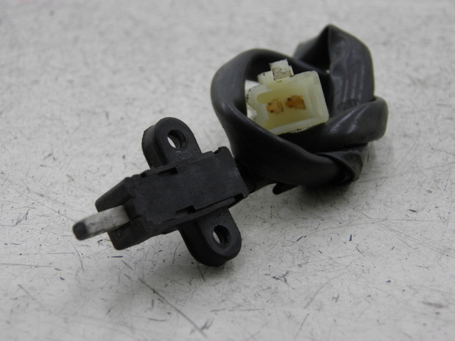 photo de LUZ FRENO INTERRUPTOR IZQUIERDA MBK WAAP 125 (2008 - 2013)