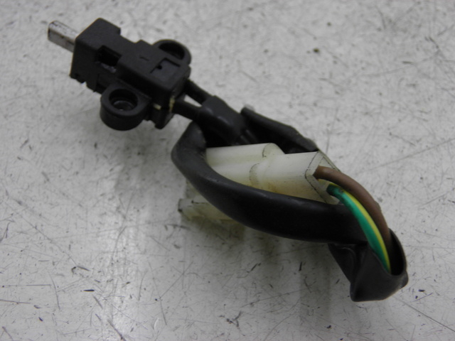 photo de LUZ FRENO INTERRUPTOR IZQUIERDA MBK WAAP 125 (2008 - 2013)