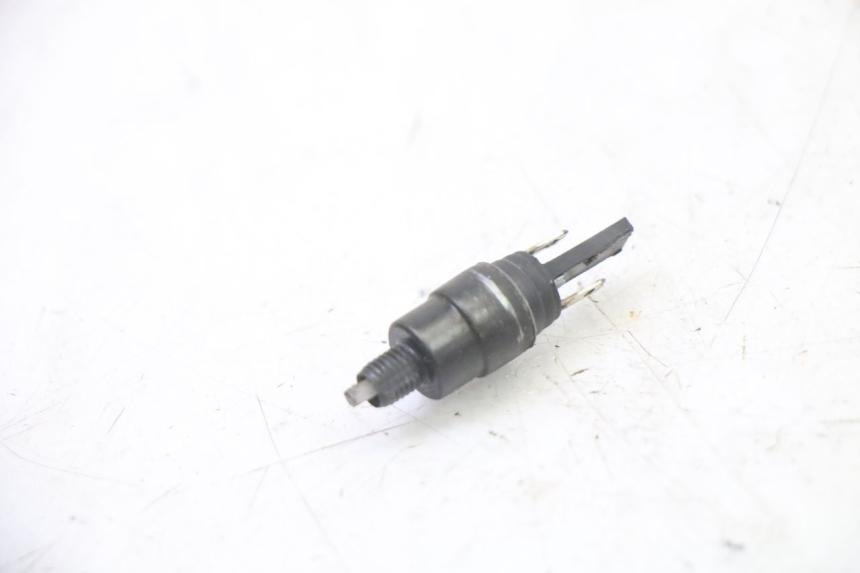 photo de LUZ FRENO INTERRUPTOR IZQUIERDA PEUGEOT STREETZONE I 2T 50 (2018 - 2020)