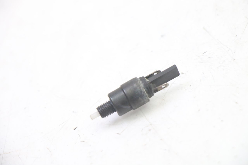 photo de LUZ FRENO INTERRUPTOR IZQUIERDA PEUGEOT STREETZONE I 2T 50 (2018 - 2020)