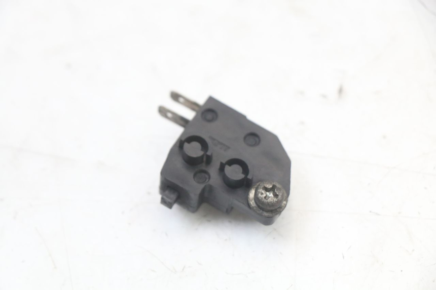 photo de CONTACTOR DE LUZ DE FRENO IZQUIERDO SUZUKI BURGMAN 125 (2007 - 2014)