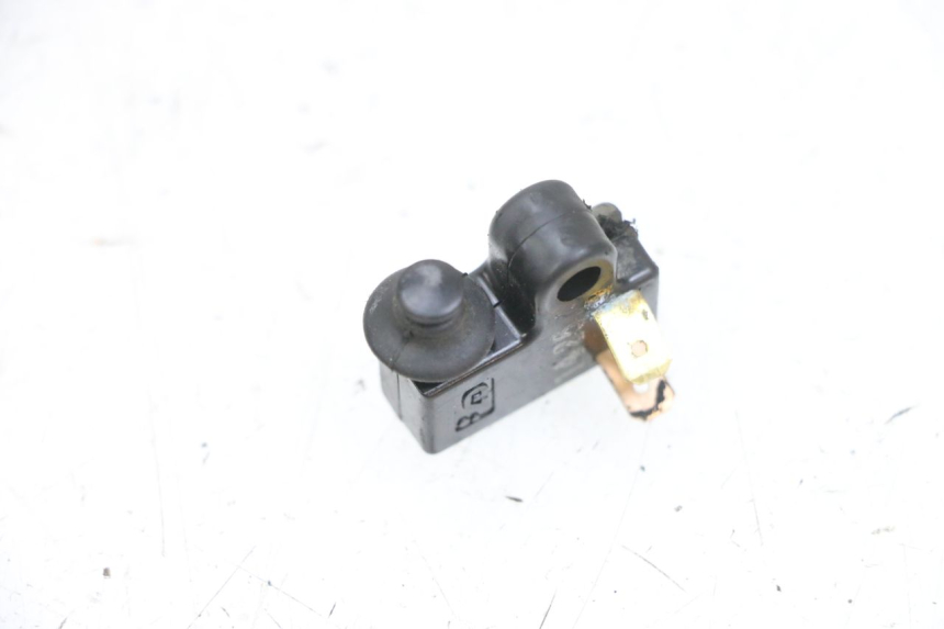 photo de LUZ FRENO INTERRUPTOR IZQUIERDA YAMAHA TRICITY 300 (2020 - 2024) - Detalle de la pieza