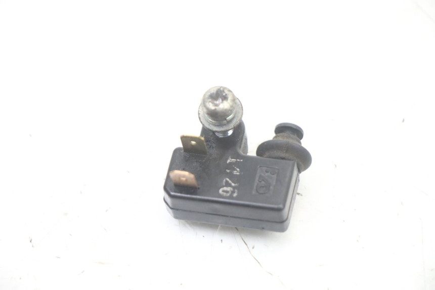 photo de INTERRUPTOR DE LUZ DE FRENO IZQUIERDO YAMAHA X-MAX XMAX ABS 250 (2010 - 2014)