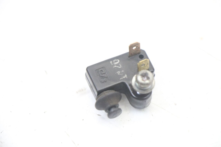 photo de INTERRUPTOR DE LUZ DE FRENO IZQUIERDO YAMAHA X-MAX XMAX ABS 250 (2010 - 2014)