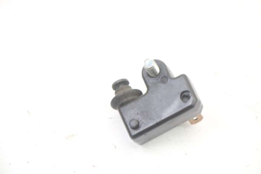 photo de INTERRUPTOR DE LUZ DE FRENO IZQUIERDO YAMAHA X-MAX XMAX ABS 250 (2010 - 2014)