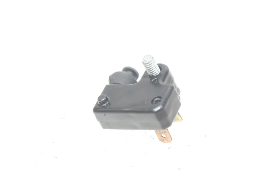 photo de LUZ FRENO INTERRUPTOR IZQUIERDA YAMAHA X-MAX XMAX 125 (2010 - 2014)
