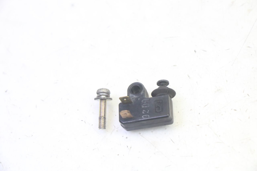 photo de LUZ FRENO INTERRUPTOR IZQUIERDA YAMAHA X-MAX XMAX 125 (2010 - 2014)