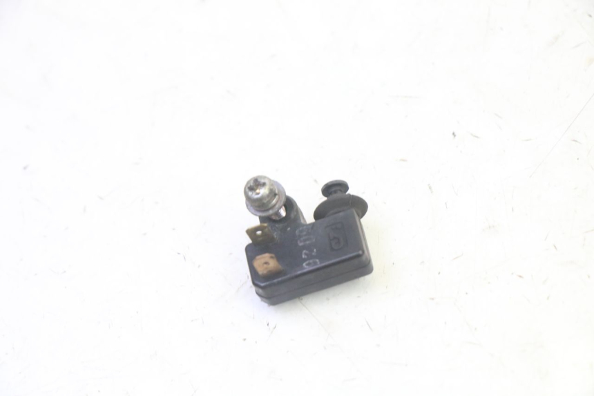 photo de LUZ FRENO INTERRUPTOR IZQUIERDA YAMAHA X-MAX XMAX 125 (2010 - 2014)