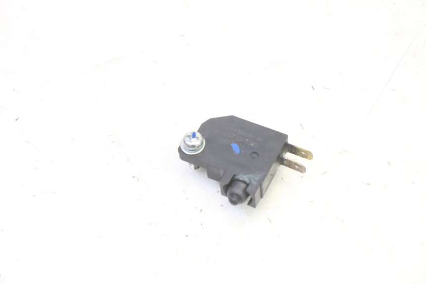 photo de LUZ FRENO INTERRUPTOR IZQUIERDA YAMAHA XMAX X-MAX 125 (2021 - 2025)