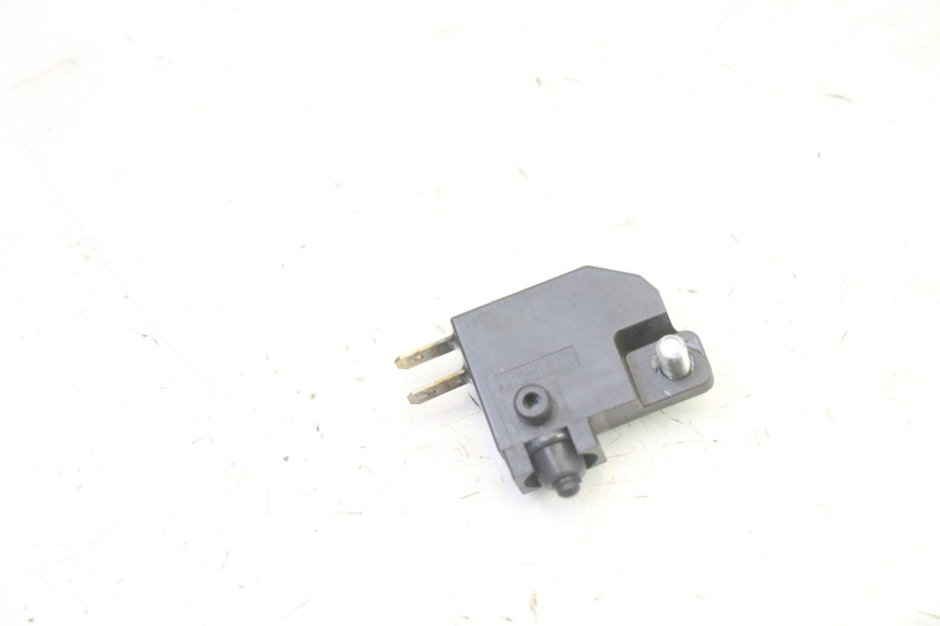 photo de LUZ FRENO INTERRUPTOR IZQUIERDA YAMAHA XMAX X-MAX 125 (2021 - 2025)