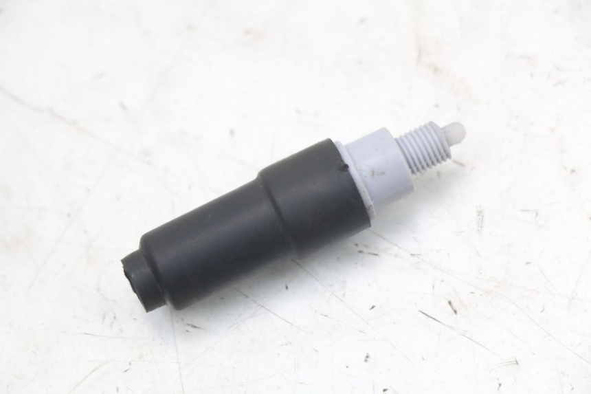 photo de LUZ FRENO INTERRUPTOR IZQUIERDA YAMAHA BW'S 50 (2004 - 2017)