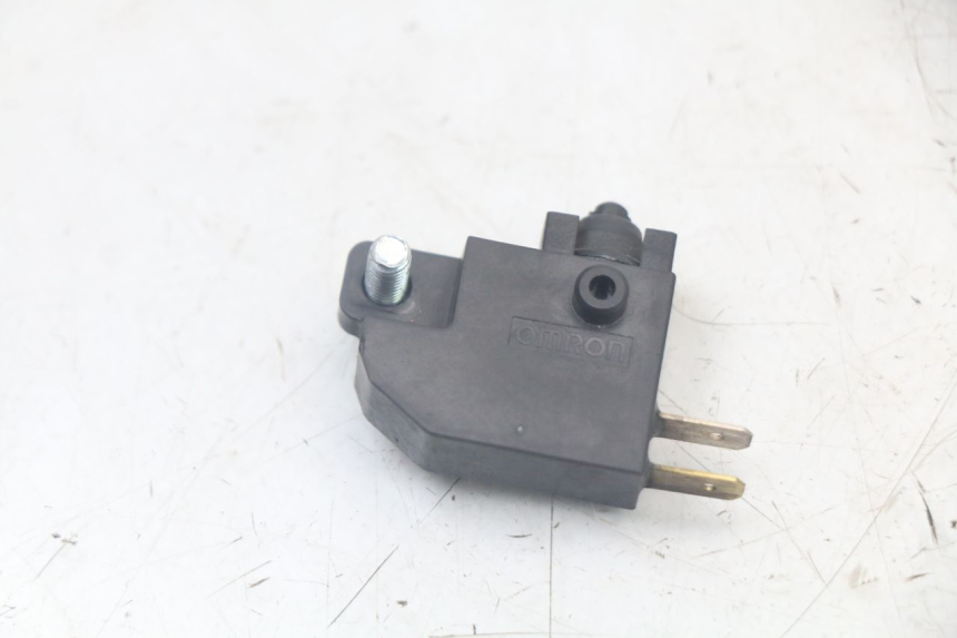 photo de CONTACTOR DE LUZ DE FRENO IZQUIERDO YAMAHA XMAX X-MAX ABS 125 (2017 - 2020)