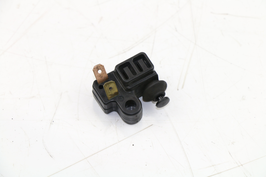 photo de LUZ FRENO INTERRUPTOR IZQUIERDA YAMAHA XP T-MAX ABS 500 (2009 - 2011)