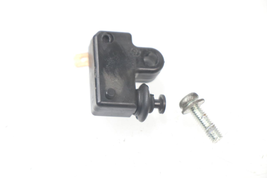 photo de LUZ FRENO INTERRUPTOR IZQUIERDA YAMAHA XP T-MAX TMAX ABS 530 (2012 - 2015)