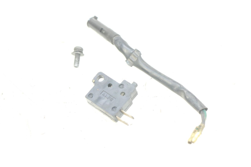 photo de INTERRUPTOR DE LUZ DE FRENO HONDA NHX LEAD 110 (2008 - 2010)